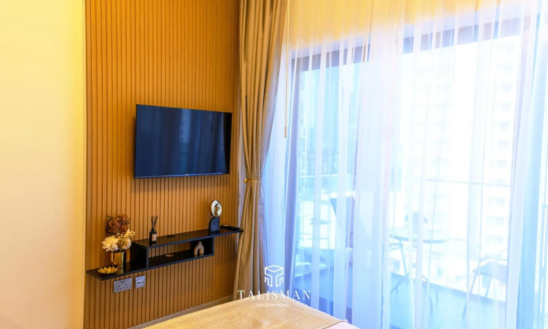 Modern Studio In Azizi Riviera, Meydan Dubai Apartment